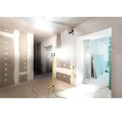 Goobay LED-Baustrahler mit Teleskopstativ, 30 W