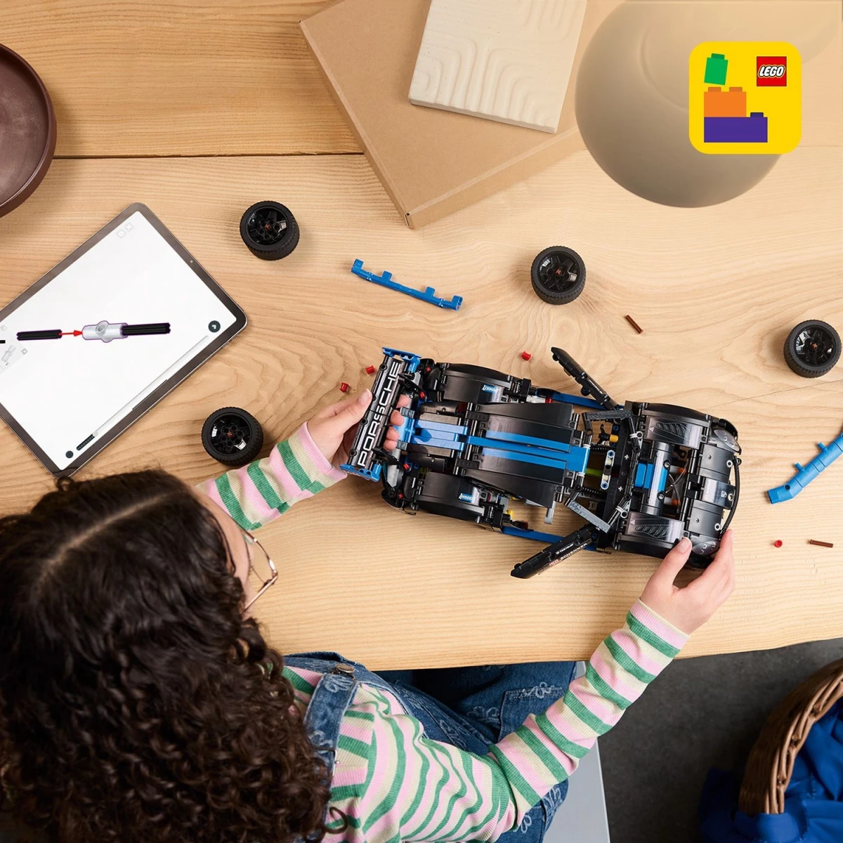 LEGO® Technic Porsche GT4 e-Performance Rennwagen 42176 LEGO® Technic Porsche GT4 e-Performance Rennwagen 42176