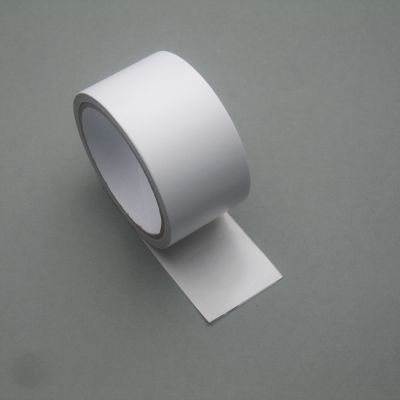 Doppelseitiges Klebeband, 9m x 50mm